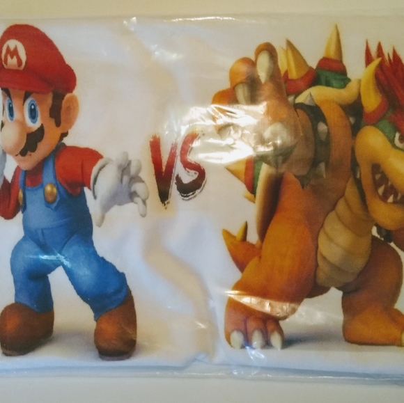 Boys round neck Mario vs Bowser T Shirt - Picture 4 of 4